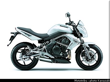 kawasaki_er6n_2009_0058.jpg