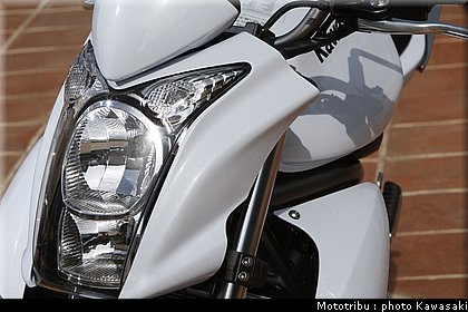 kawasaki_er6n_2009_0077.jpg