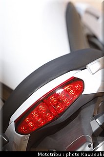 kawasaki_er6n_2009_0090.jpg