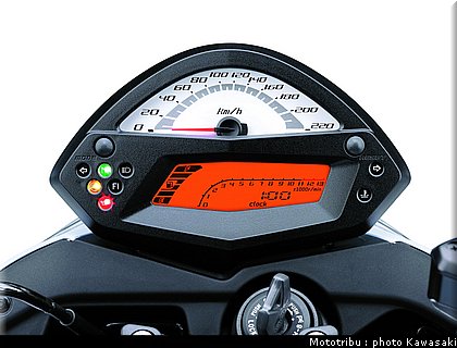 kawasaki_er6n_2009_0096.jpg