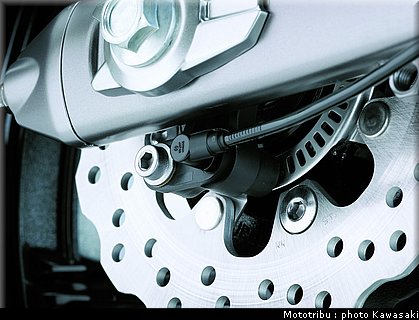 kawasaki_er6n_2009_0106.jpg