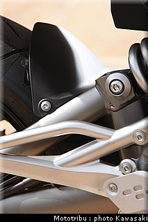 kawasaki_er6n_2009_0112.jpg