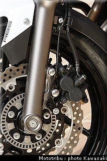kawasaki_er6n_2009_0115.jpg