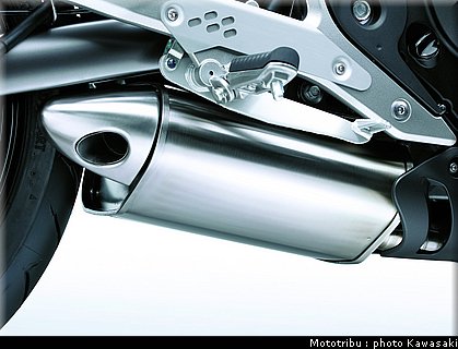 kawasaki_er6n_2009_0122.jpg