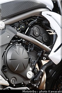 kawasaki_er6n_2009_0130.jpg