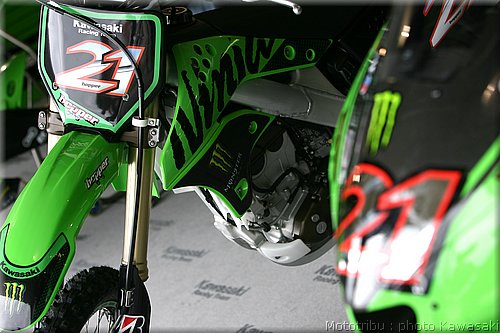 kxf-motogp_5.jpg