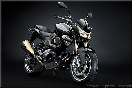kawasaki_z1000_1_2009.jpg