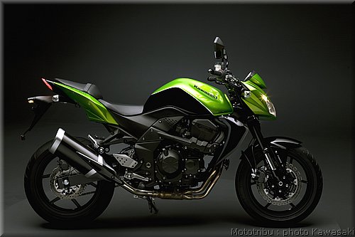 kawasaki_z750_2009_1.jpg
