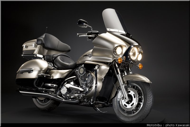 kawasaki_vn1700_voyager2009_02