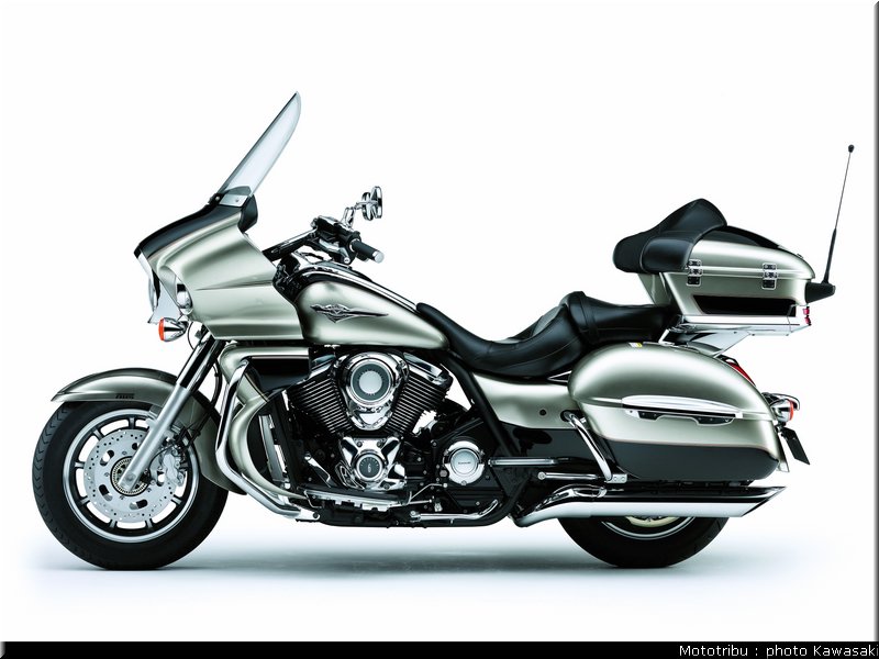 kawasaki_vn1700_voyager2009_05