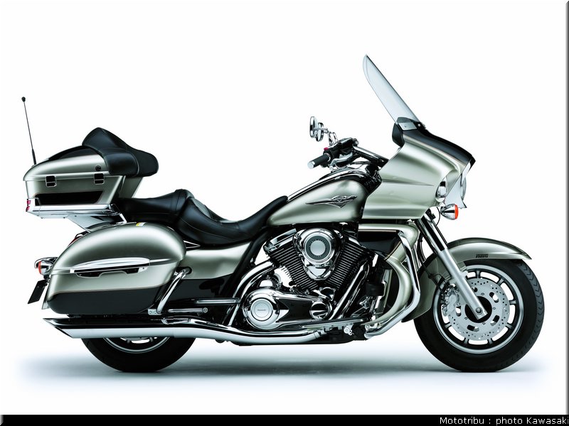 kawasaki_vn1700_voyager2009_06