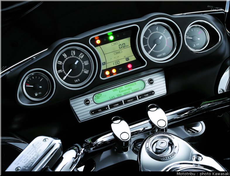 kawasaki_vn1700_voyager2009_17