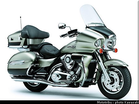 kawasaki_vn1700_voyager2009_03.jpg
