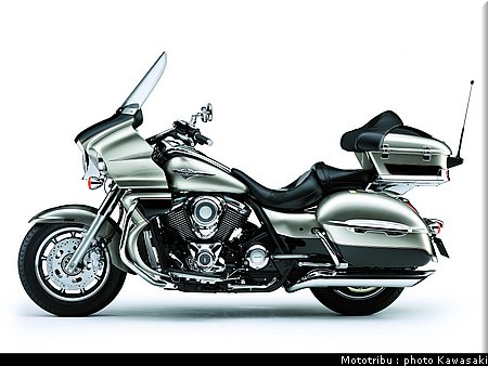 kawasaki_vn1700_voyager2009_05.jpg