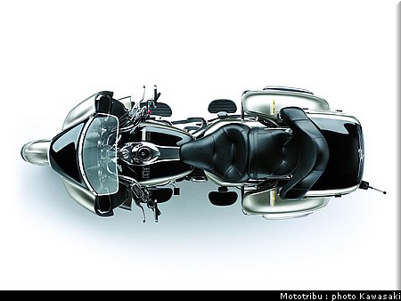 kawasaki_vn1700_voyager2009_07.jpg