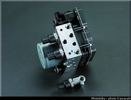 kawasaki_vn1700_voyager2009_33.jpg