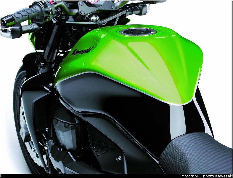 kawasaki_z750_2009_018