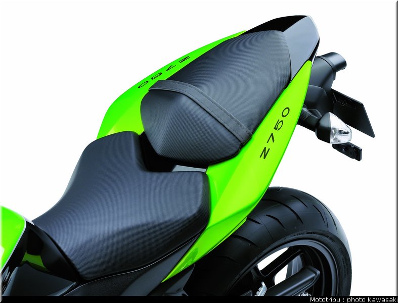 kawasaki_z750_2009_019