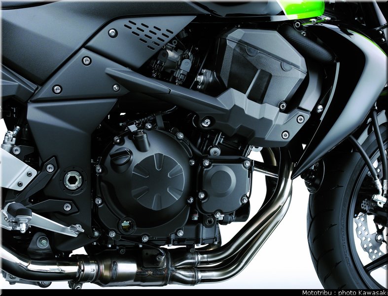 kawasaki_z750_2009_020