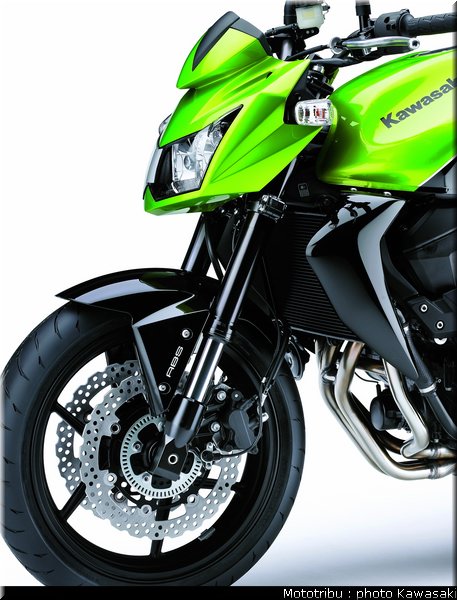 kawasaki_z750_2009_023