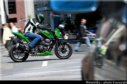 kawasaki_z750_2009_002.jpg