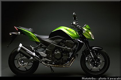 kawasaki_z750_2009_003.jpg