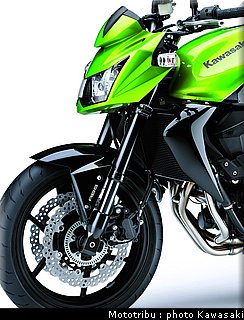 kawasaki_z750_2009_023.jpg