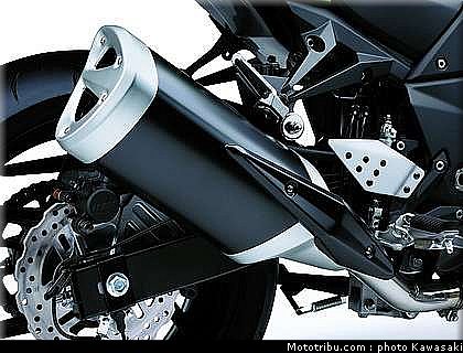 kawasaki_z750_2009_021.jpg