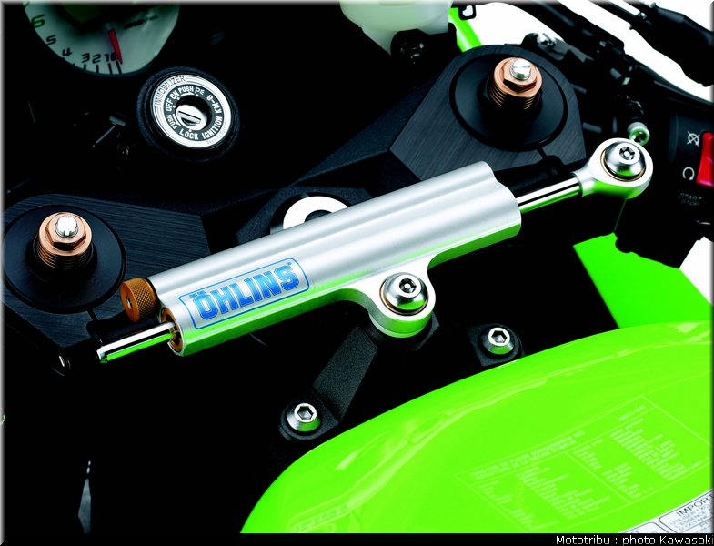 kawasaki_zx10r_2009_017