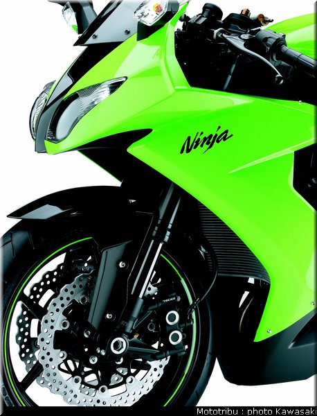 kawasaki_zx10r_2009_022