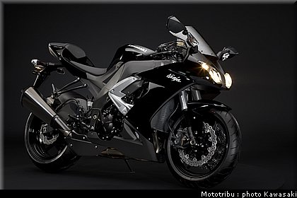 kawasaki_zx10r_2009_003.jpg