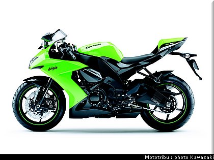 kawasaki_zx10r_2009_010.jpg