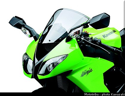 kawasaki_zx10r_2009_013.jpg