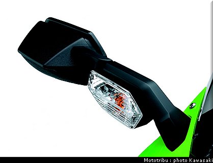kawasaki_zx10r_2009_014.jpg