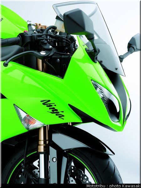 kawasaki_zx6r_2009_040