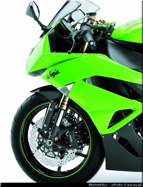 kawasaki_zx6r_2009_042