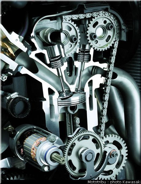 kawasaki_zx6r_2009_059