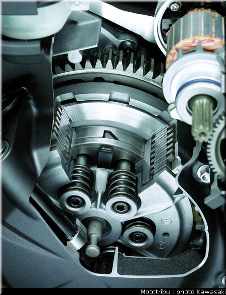 kawasaki_zx6r_2009_060