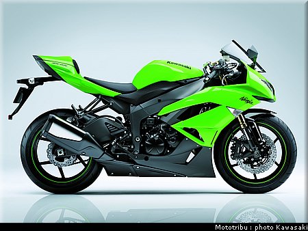kawasaki_zx6r_2009_015.jpg