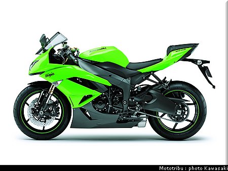 kawasaki_zx6r_2009_017.jpg