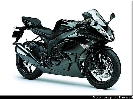 kawasaki_zx6r_2009_022.jpg