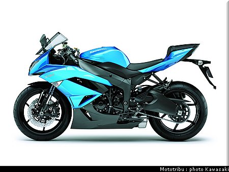kawasaki_zx6r_2009_024.jpg