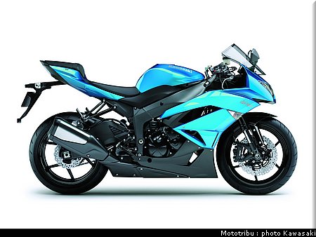 kawasaki_zx6r_2009_026.jpg