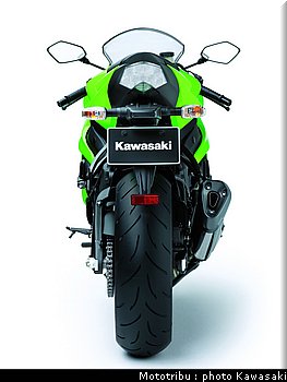 kawasaki_zx6r_2009_027.jpg