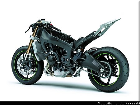 kawasaki_zx6r_2009_043.jpg