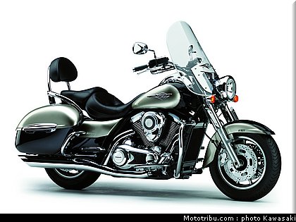 kawasaki_1700_tourer_2_2010.jpg