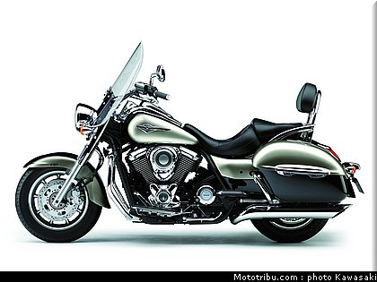 kawasaki_1700_tourer_3_2010.jpg