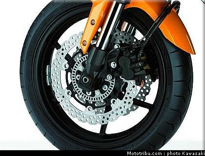 kawasaki_versys_2010_093.jpg