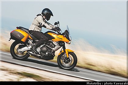 kawasaki_versys_2010_003.jpg