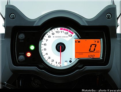kawasaki_versys_2010_087.jpg